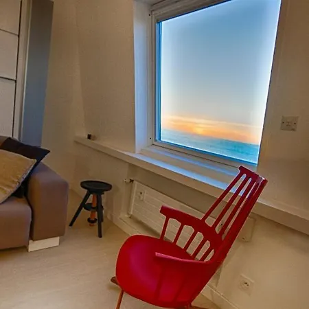 Les Echappees Belles - Du Phare * ビアリッツ