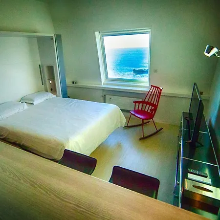 Les Echappees Belles - Du Phare アパート *