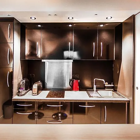 Les Echappees Belles - Du Phare ビアリッツ