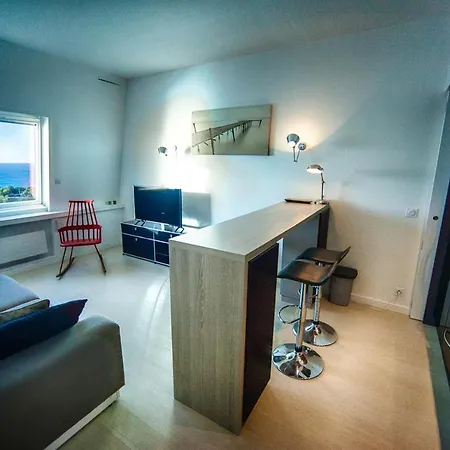 Les Echappees Belles - Du Phare